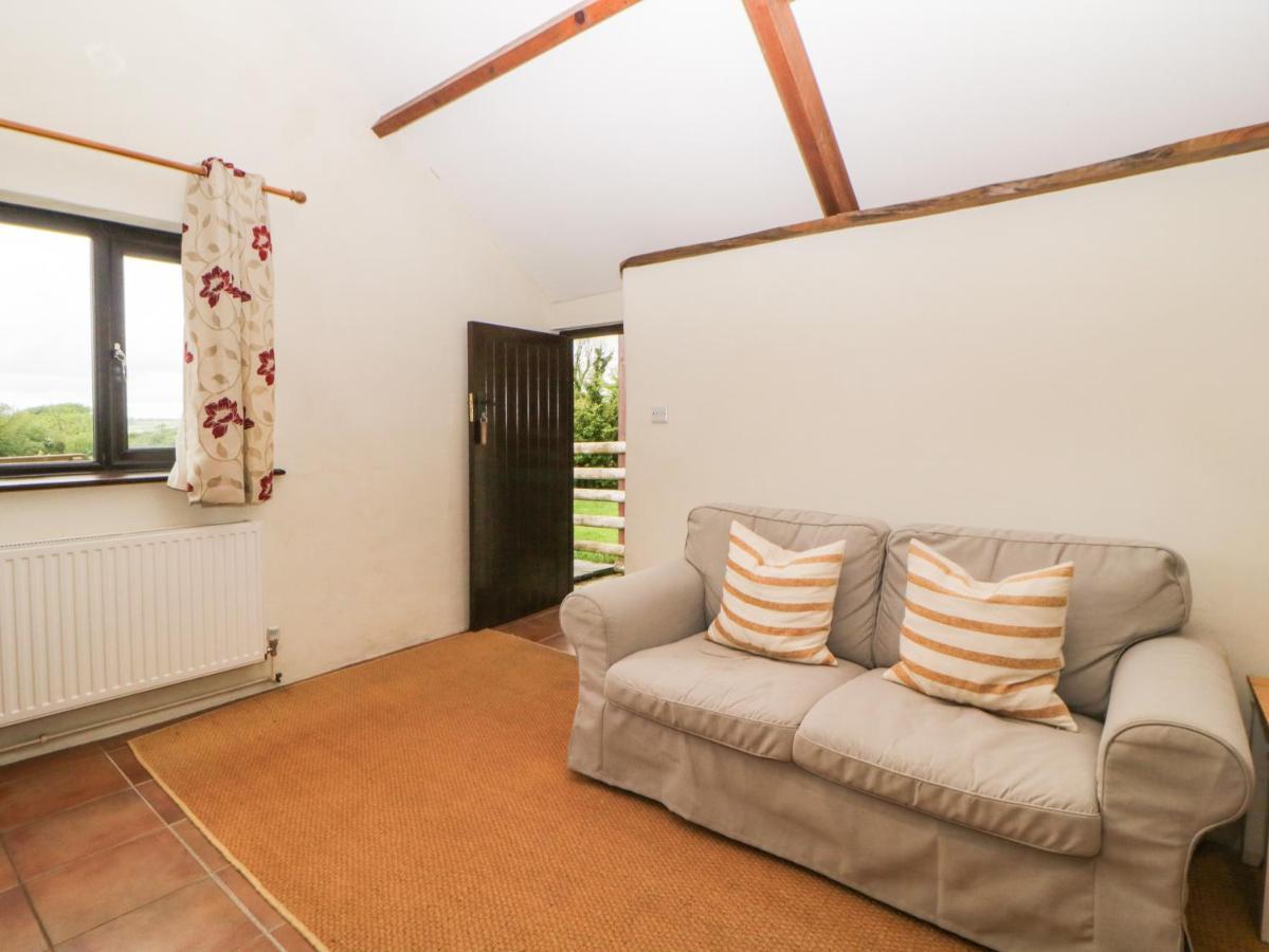 Holiday home Nestling Barn Marytavy