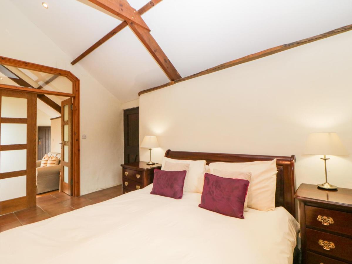 Nestling Barn Holiday home