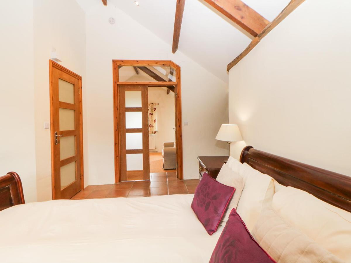 Nestling Barn Marytavy